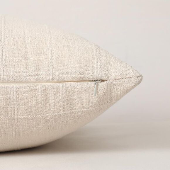 🛋️ NWOT Hckot Checkered Linen Blend Throw Pillow Covers 20" Set of 2 - Picture 3 of 6